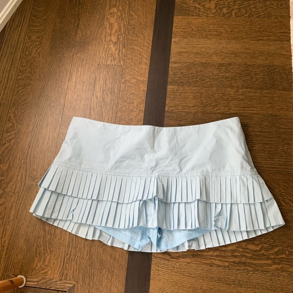 EDIKTED Double Pleated Mini Skort Skirt Light Blue Women’s Size XL BRAND NEW - Picture 10 of 12